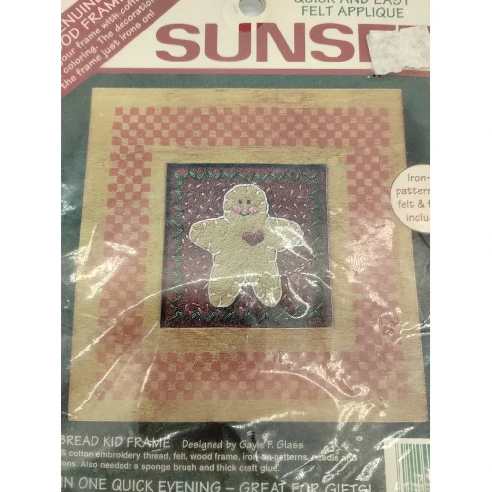 Sunset Gingerbread Kid Frame Felt Applique Picture Kit Christmas